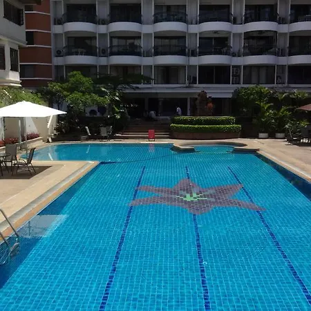 Peace Pool Boutique Hostel